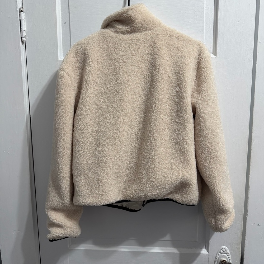 Sanctuary Cream Teddy Jacket with Black Contrast Pocket size XS - Picture 5 of 6